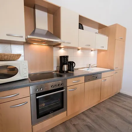 Seerose - 21 Seepferdchen Sellin (Rugen)