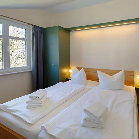 Seerose - 21 Seepferdchen Sellin (Rugen)